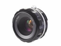 Voigtländer Ultron - Lens - 40 mm - f/2.0 SL II - Nikon F