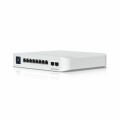 Ubiquiti Networks An 8-port, Layer 3 switch